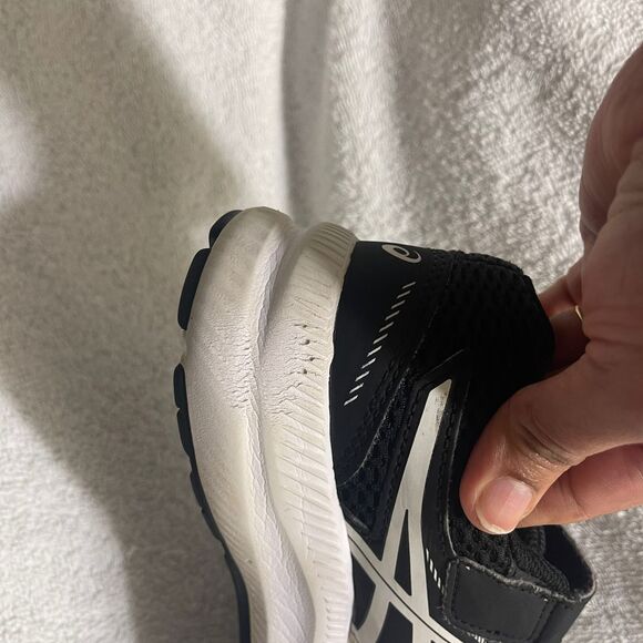 Asics Kids Boys Youth Contend 7 Black White Sneaker Running Shoes 1.5 - Picture 4 of 11